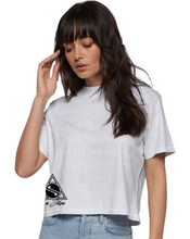 Load image into Gallery viewer, Women&#39;s Boxy JJ T-shirt - Reptile White
